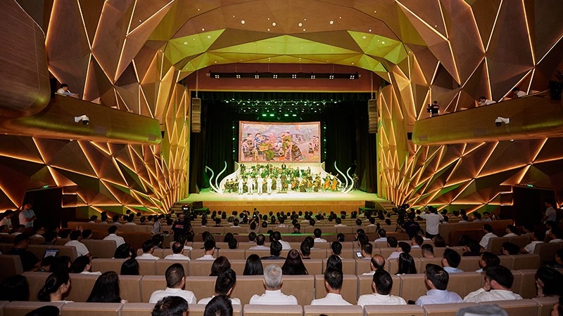 Foreign artists' first international concert in Ho Guom Opera House